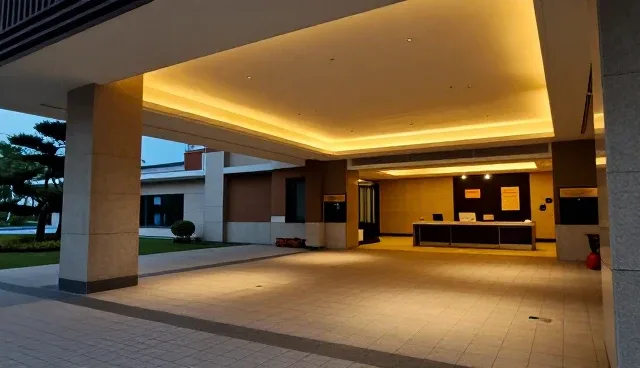 酒店预订系统维护建议：集中式与分布式管理的取舍